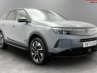 Usado Vauxhall Grandland X Ultimate 136 HP (100 kW) 2025 SUV