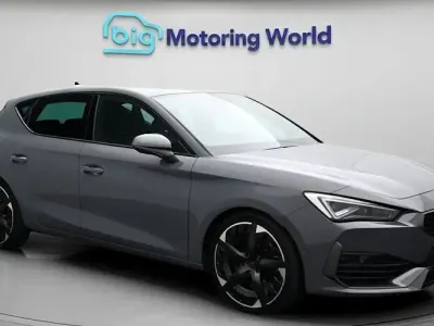 Usado Cupra Leon VZ3 310 CV (228 kW) 2023 Gris Utilitario