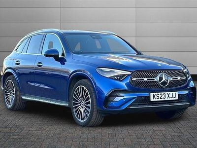 Begagnad Mercedes GLC300 AMG Line Premium Plus 258 HK (189 kW) 2023 Blå Kombi
