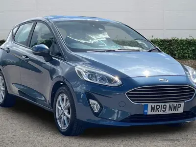Used Ford Fiesta Zetec 101 HP (74 kW) 2019 Blue Hatchback