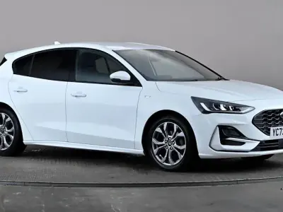 Used Ford Focus ST-Line 125 HP (91 kW) 2023 White Hatchback