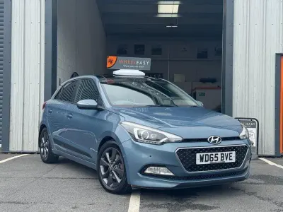 Used Hyundai i20 Premium SE 90 HP (66 kW) 2016 Blue Hatchback