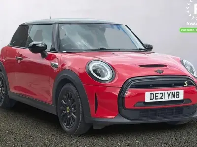 Used Mini Cooper S Level 2 135 kW (184 HP) 2023 Hatchback
