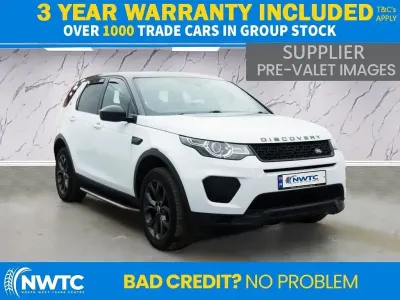 Used Land Rover Discovery 5 Landmark 2018 White SUV