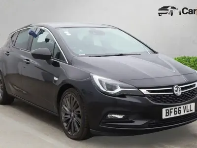 Used Vauxhall Astra Elite 160 HP (117 kW) 2017 Black Hatchback