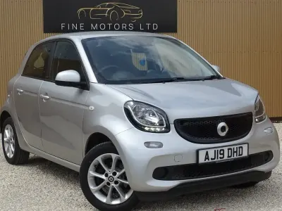 Used Smart ForFour Passion 71 HP (52 kW) 2019 Silver Hatchback