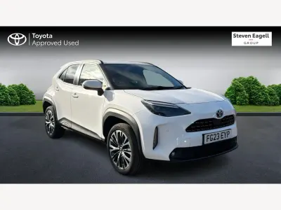 Used Toyota Yaris 91 HP (66 kW) 2023 White Hatchback