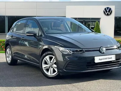 Used VW Golf VIII Life 130 HP (95 kW) 2024 Grey Hatchback