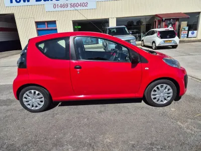 Used Citroën C1 2014 Red Hatchback