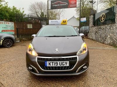 Grey Used 2019 Peugeot 208 Signature Sky Hatchback | £4,250 (Fair price)