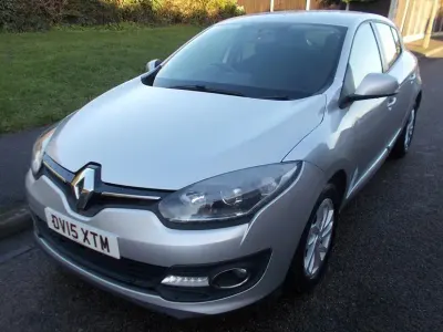 Used Renault Mégane III Expression+ 110 HP (80 kW) 2015 Silver Hatchback