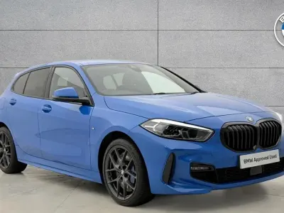 Gebraucht BMW 118 M Sport 134 PS (98 kW) 2023 Blau Kleinwagen