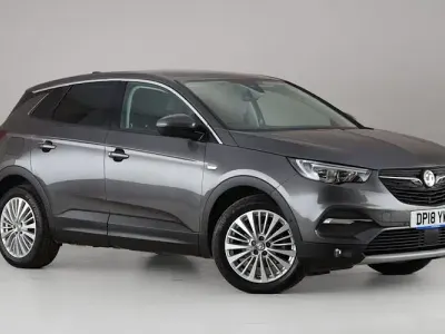 Used Vauxhall Grandland X Sport 131 HP (96 kW) 2018 Grey SUV