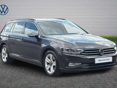 Used VW Passat SE 150 HP (110 kW) 2019 Grey Estate