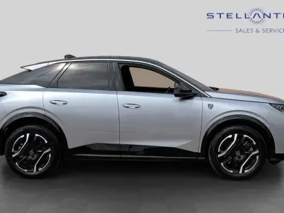 Used Peugeot e-3008 GT 152 kW (207 HP) 2025 Grey SUV
