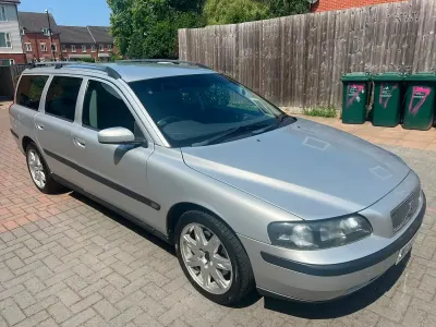 Used Volvo V70 SE 180 HP (132 kW) 2003 Silver Estate