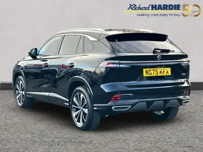 New MG HS SE 170 HP (125 kW) 2025 White SUV