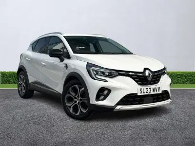 Used Renault Captur Techno 145 HP (106 kW) 2023 White SUV