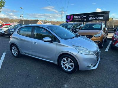 Used Peugeot 208 Active 70 HP (51 kW) 2013 Silver Hatchback
