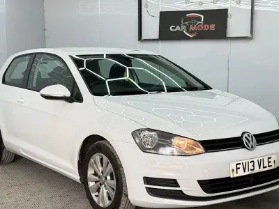 Used VW Golf VII SE 125 HP (91 kW) 2013 White Hatchback