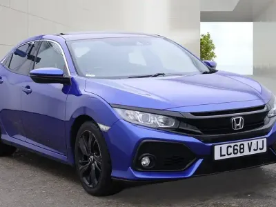 Used Honda Civic EX 126 HP (92 kW) 2019 Brilliant sporty blue Hatchback