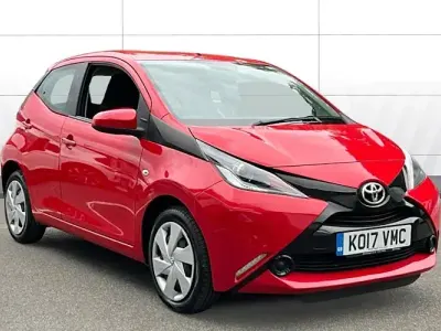 Used Toyota Aygo X-play 69 HP (50 kW) 2018 Hatchback