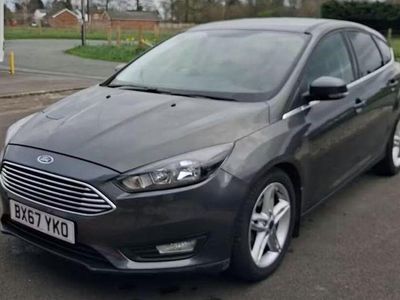 Used Ford Focus Zetec 125 HP (91 kW) 2017 Grey Hatchback