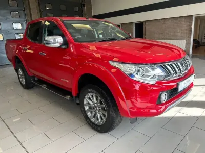 Used Mitsubishi L200 Warrior 178 HP (130 kW) 2016 Red Pickup