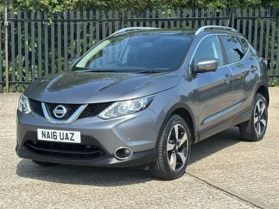 Used Nissan Qashqai N-Connecta 110 HP (80 kW) 2016 Grey SUV
