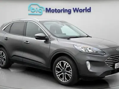 Used Ford Kuga Titanium 150 HP (110 kW) 2023 Grey SUV