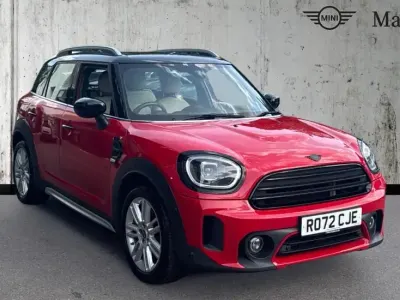 Used Mini Cooper Countryman Exclusive 136 HP (100 kW) 2022 Chili red SUV