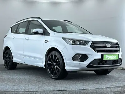 Usado Ford Kuga ST-Line X 120 HP (88 kW) 2018 Branco SUV