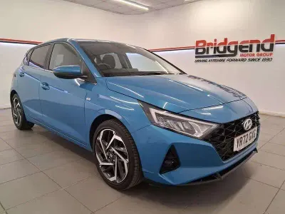 Used Hyundai i20 Premium 100 HP (73 kW) 2022 Turquoise Hatchback