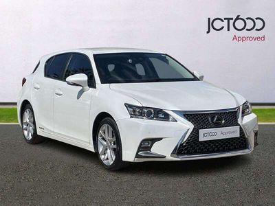 Lexus CT200h