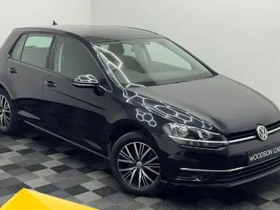 Used VW Golf VII SE 125 HP (91 kW) 2017 Black Hatchback