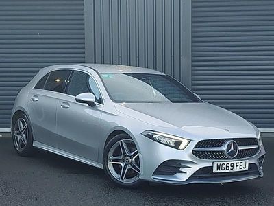 Usado Mercedes A200 AMG line 163 CV (119 kW) 2020 Plateado Utilitario