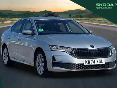 Used Skoda Octavia SE L 147 HP (108 kW) 2024 Brilliant silver metallic Hatchback