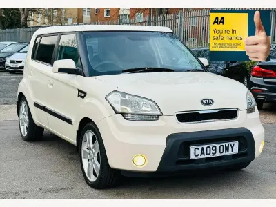 Used Kia Soul 126 HP (92 kW) 2009 Cream SUV