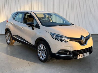 Second-hand Renault Captur Dynamique 90 CP (66 kW) 2016 Bej SUV