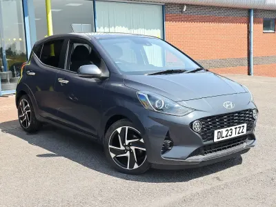 Used Hyundai i10 Premium 67 HP (49 kW) 2023 Grey Hatchback