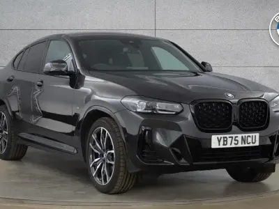 Begagnad BMW X4 M Sport 187 HK (137 kW) 2025 Grå SUV