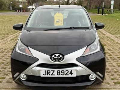 Used Toyota Aygo X-clusiv 68 HP (50 kW) 2015 Black Hatchback