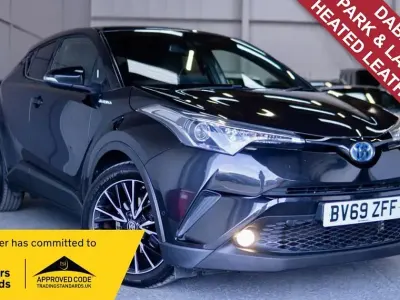 Used Toyota C-HR 122 HP (89 kW) 2019 Black SUV
