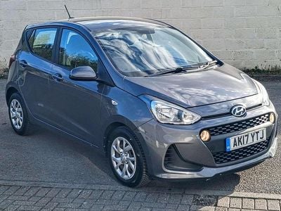 Usado Hyundai i10 SE 87 HP (63 kW) 2017 Cinzento Citadino
