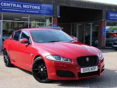 Usado Jaguar XF R-Sport 200 HP (147 kW) 2015 Vermelho Sedan