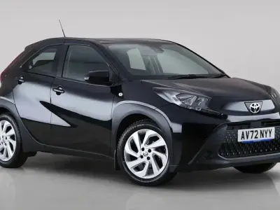 Used Toyota Aygo X PURE 72 HP (52 kW) 2022 Black SUV