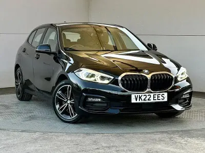 Second-hand BMW 120 Sport Line 190 CP (139 kW) 2022 Negru Hatchback
