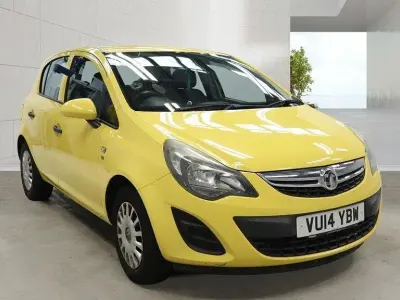 Used Vauxhall Corsa S 80 HP (58 kW) 2014 Yellow Hatchback
