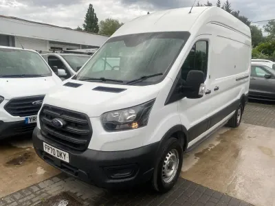 Usado Ford Transit 130 HP (95 kW) 2020 Branco Van