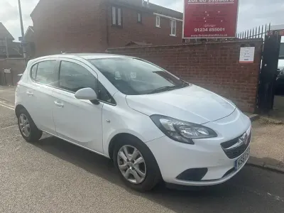 Second-hand Vauxhall Corsa Design Edition 95 CP (69 kW) 2018 Alb Hatchback